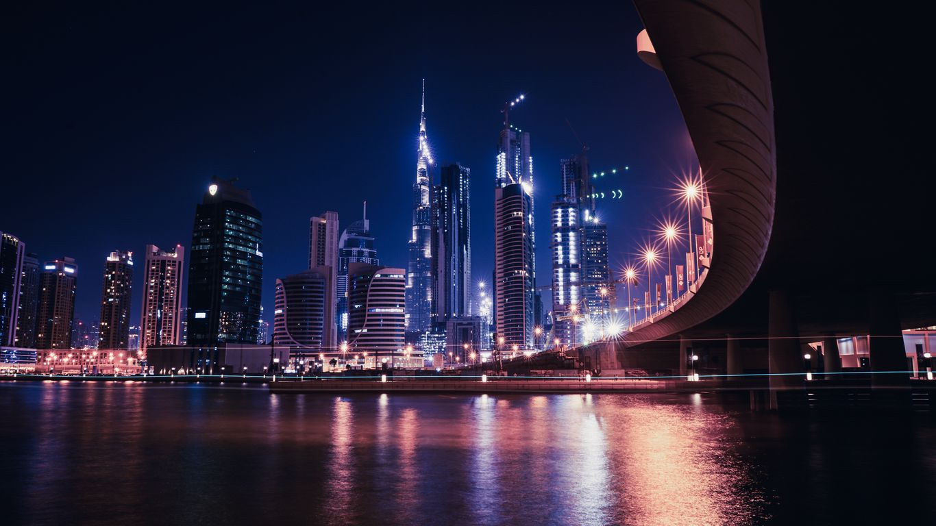 dubai_united_arab_emirates_skyscrapers_117933_1366x768